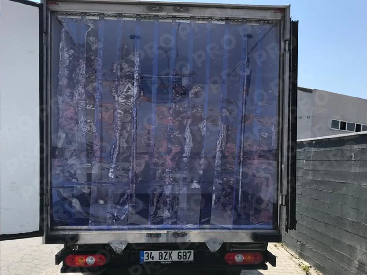 PVC Soğuk Oda Perdesi ürün ve uygulama görseli 3